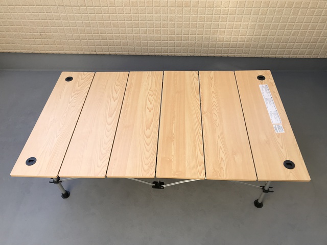 キャンプで使用中のテーブルについて キャンプで使用中のテーブルについて