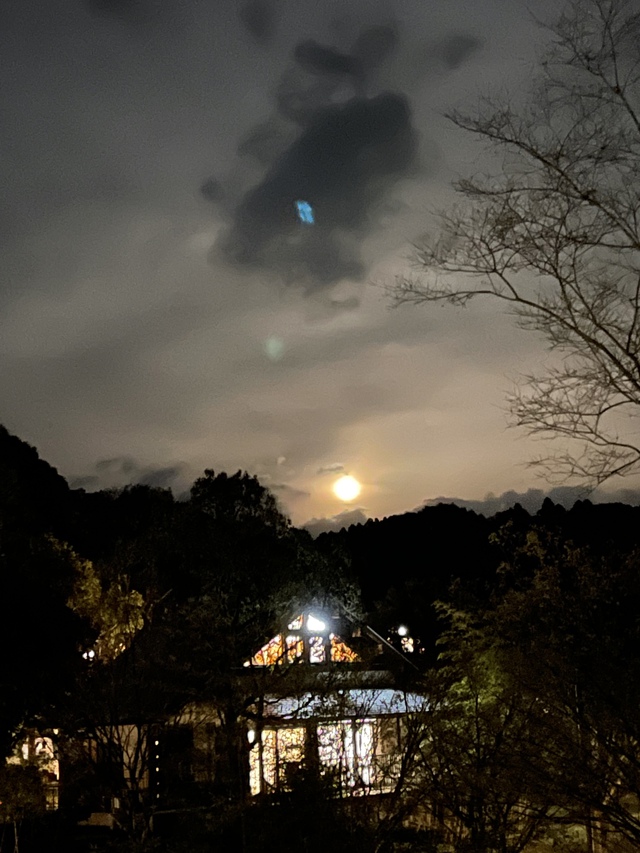 一泊ですが久しぶりに家族5人揃ってのキャンプです。 一泊ですが久しぶりに家族5人揃ってのキャンプです。