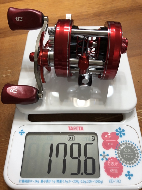 いや(汗)
マジで?180g切っとるじゃんッ!
・・・正直ここまでのダイエットになるとは思ぅとらんかったよ (^。^;) 猫を被る ~ 赤い彗星チューン vol.21