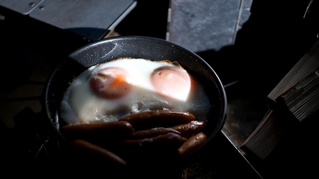 初めてのステルス張り~カレーとおでんと熱燗を楽しむ~ 初めてのステルス張り~カレーとおでんと熱燗を楽しむ~