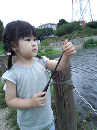 娘、はじめての釣り。