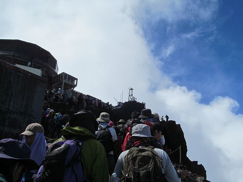 富士山リベンジ　その４　悲願の山頂へ・・・
