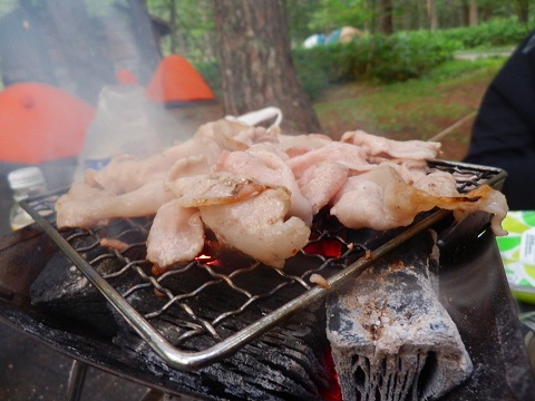 上高地で夏のキャンピング生活