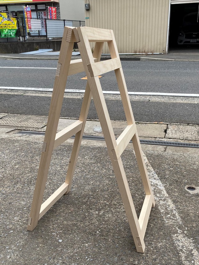 キャンプキッチンをDIYしてみました! キャンプキッチンをDIYしてみました!