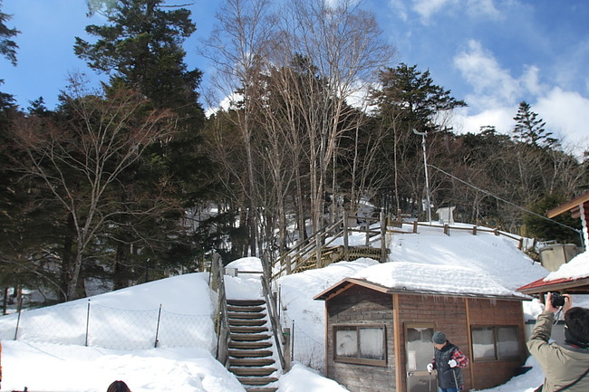残雪の雲取山 2012.3.25