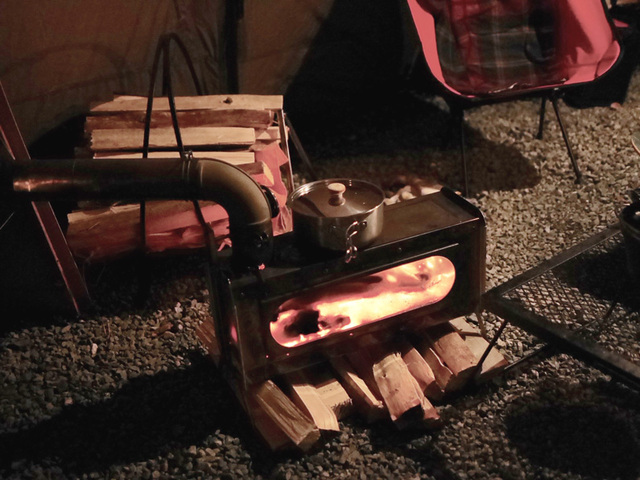 薪ストーブをよりよく運転するための「薪の燃え方」の話。