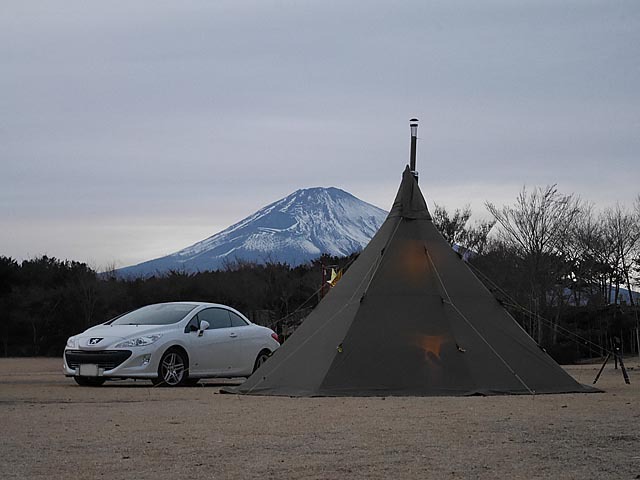 Xmasと富士山キャンプを満喫。やまぼうしオートキャンプ場 ① 〜KFC編〜