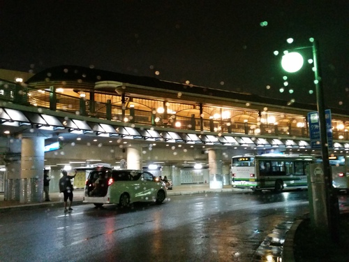 舞浜駅にいます(^ω^;)