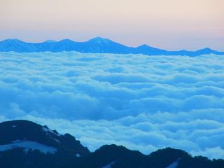 残雪の飯豊山、最高の天気に恵まれて！