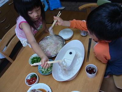 流しそうめん