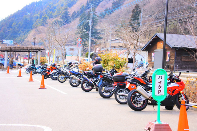 道志みちで練習(∩´∀｀)∩
