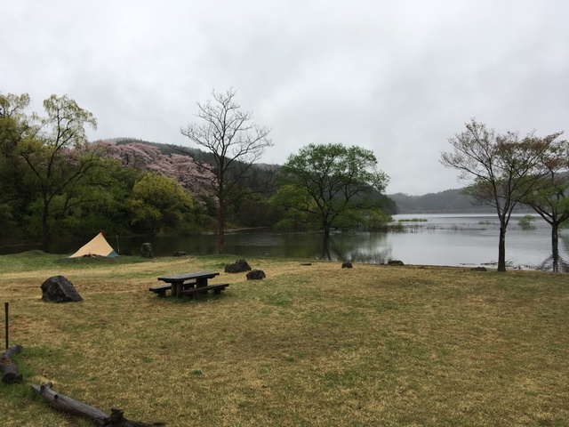 花山青少年旅行村キャンプ場　春夏秋