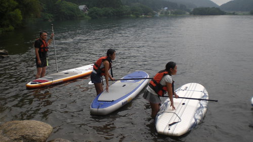 sup湖面へ