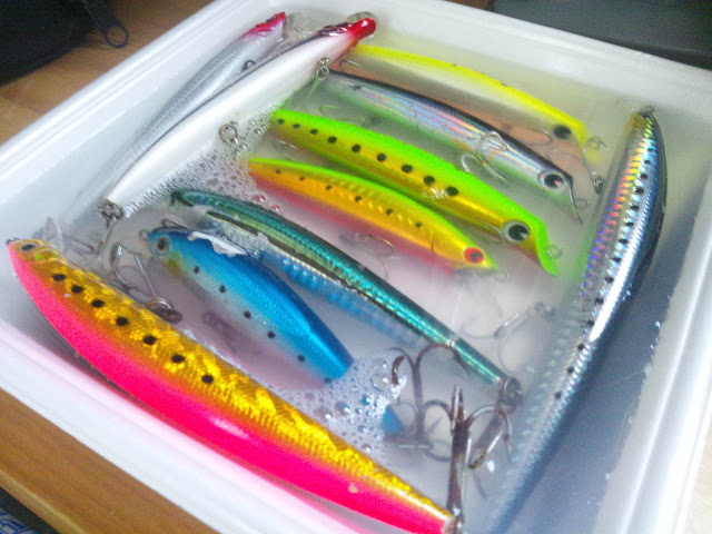 釣具にシュッ！でメンテナンス中　の巻