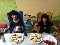 3人で朝食！ 2012/06/24 09:51:03