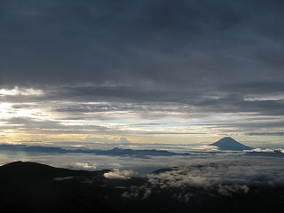 北岳　その５　夜明けのピーク…