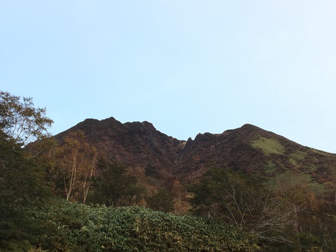 日本の絶景　栃木の茶臼岳の紅葉登山