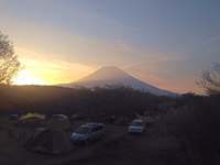 朝霧ジャンボリーで朝を迎えました 2014/04/27 05:38:49