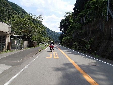 久しぶりに山で野営してきました^^;