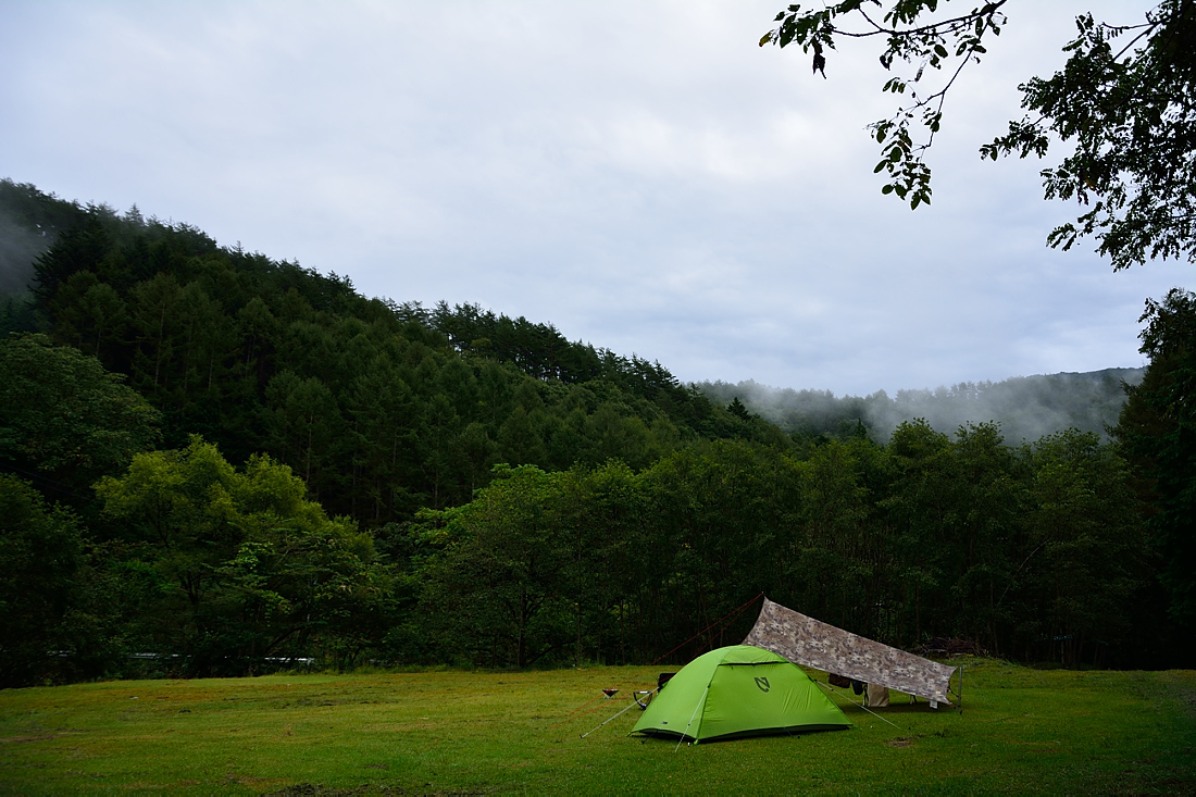 しとしと雨の中ソロキャンを静かに楽しむ・・・