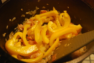 鶏肉とペンネのトマト煮込み☆