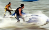 “肛門で死ぬ”水上バイク　国が注意喚起、想定外の危険性 2012/07/09 20:25:57
