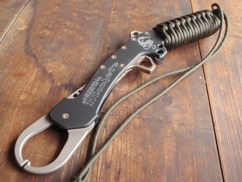 道具番長:DRESS GRASPER MACHETE