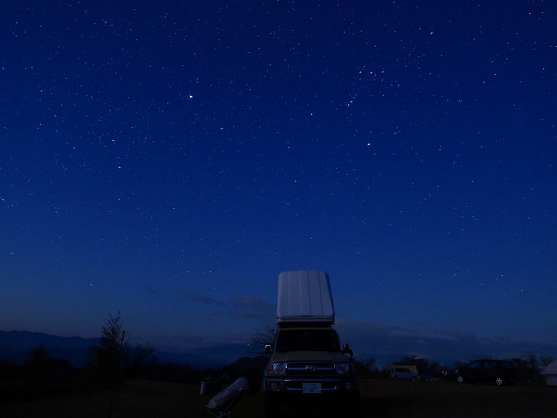 ルーフテント・シンプルキャンプで煌めく星空と払暁の内山牧場を撮影 Part 1.