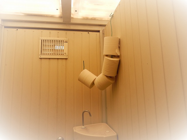 内山牧場キャンプ場　6月20日(土)限定再オープン!!　～改装した炊事場・シャワー・トイレは、キレイになったけど数は…～