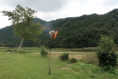 東古屋キャンプ場でのサイト設営、ルーフテントから眺める湖だった草原、最初の篝火　～東古屋キャンプ場[8]　【まとめ1】～