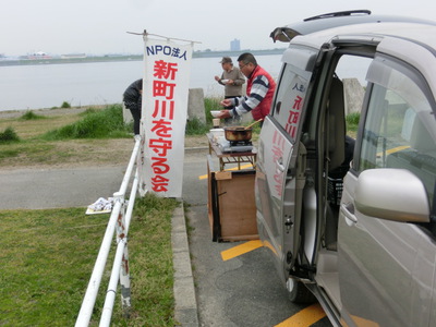 吉野川清掃作業