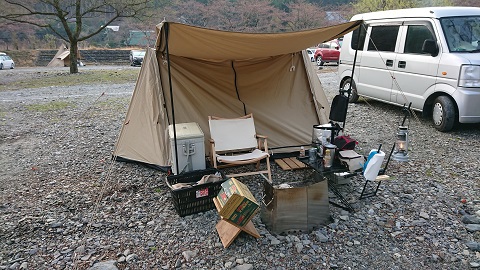 川原のキャンプ場