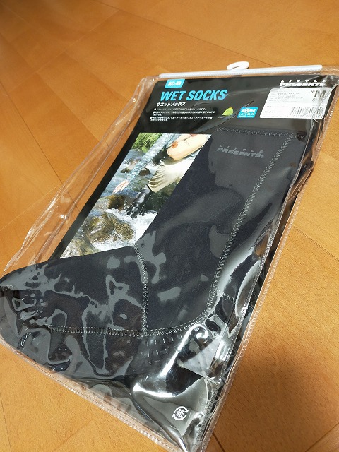 本日の物欲　ウェットソックス