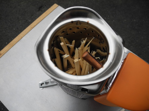 BioLite CampStove　「話題の？焚火発電ストーブ」 レポ