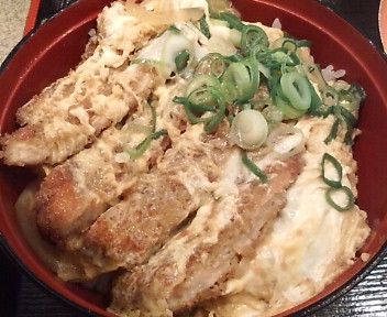 今日の昼食　５／２６　カツ丼