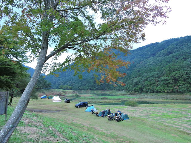 東古屋湖でソロキャンプ