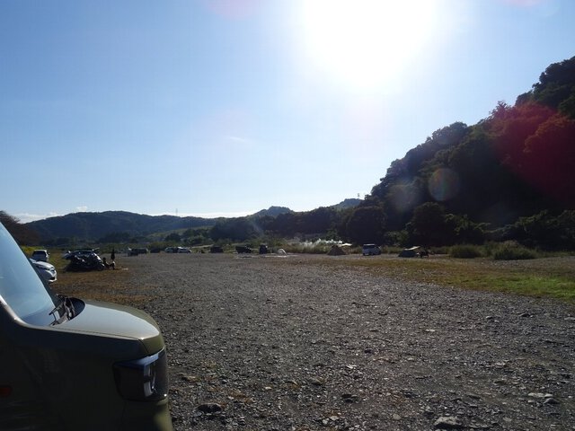 ひょんなことから神奈川の旅③～飛行機を見ながらデイキャンプ、からの、夜の河原でファミマのお稲荷さんを喰らう～