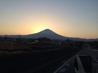 キャンプ後は、桜と富士山を求めて ぶらり