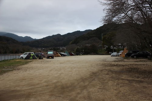 龍岡キャンプ場施設情報