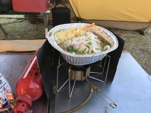 ファミキャンで賑わう大池でソロキャン