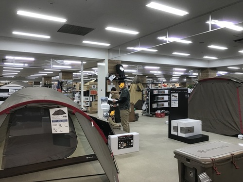 ファミキャンで賑わう大池でソロキャン
