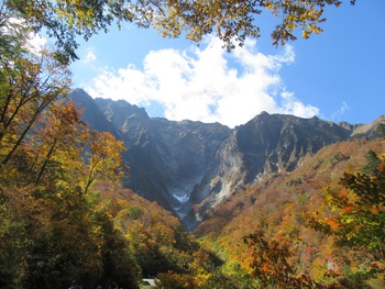 谷川岳一ノ倉沢を見に行きました。