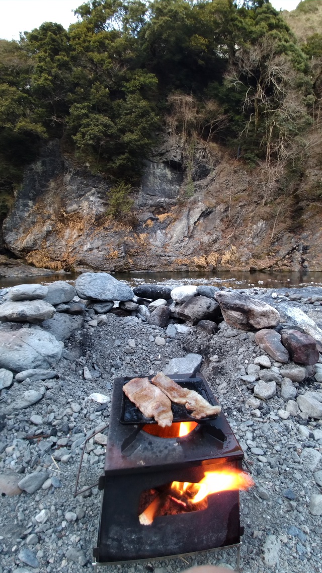 初！奥多摩の氷川キャンプ場へ行ってきた