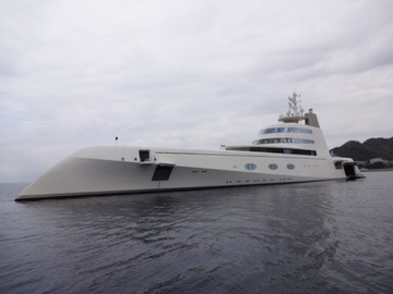 静岡 駿河湾 伊豆七島の釣果情報 第五裕丸 ギガヨット登場 ロシア富豪の世界最大級