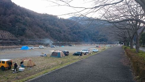 田代運動公園の河原を紹介するよ。