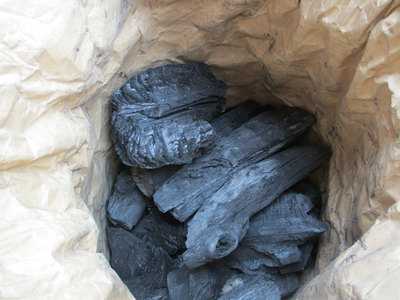 薪と炭