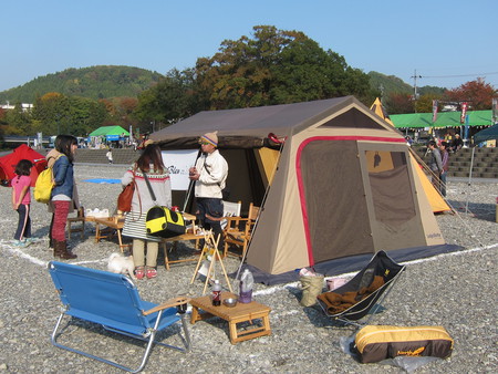 秋川渓谷ガールズキャンプフェス