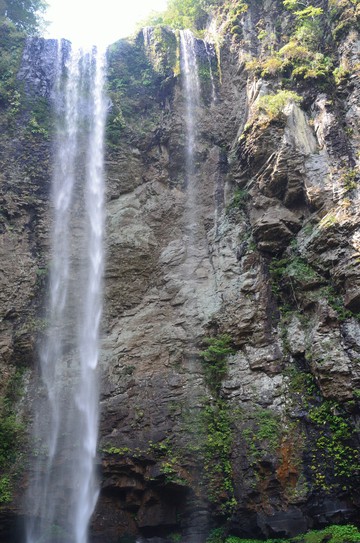 九州東部の滝巡り ２日目（１） 福貴野の滝（大分）