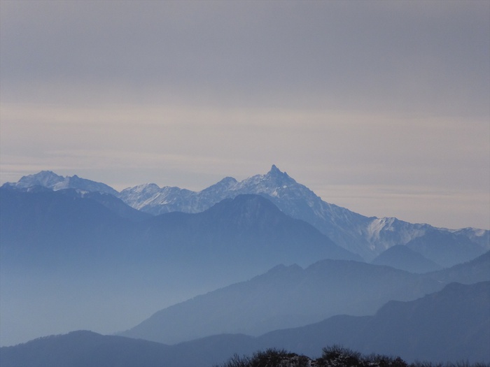 雨飾山
