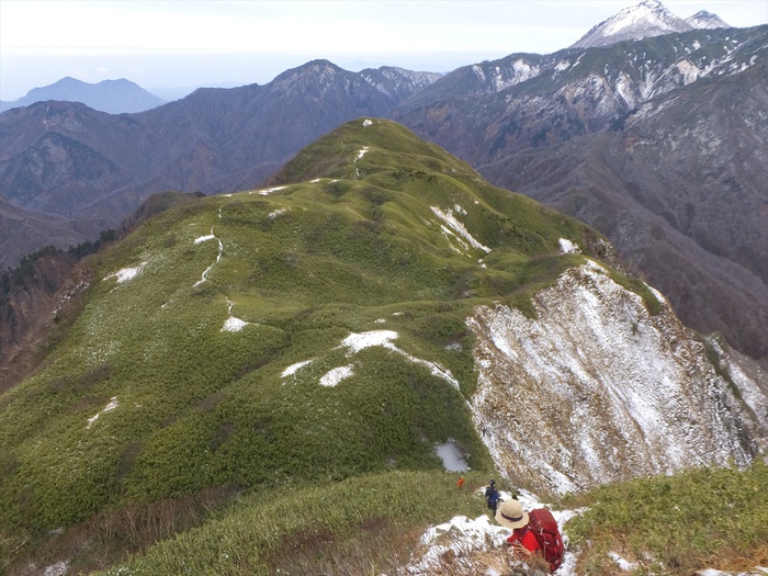 雨飾山